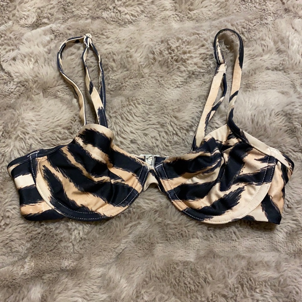 Leopard bikini top
